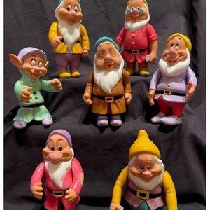 Vintage 1992 Disney Snow White Seven Dwarfs Vinyl Plastic 6” Figures